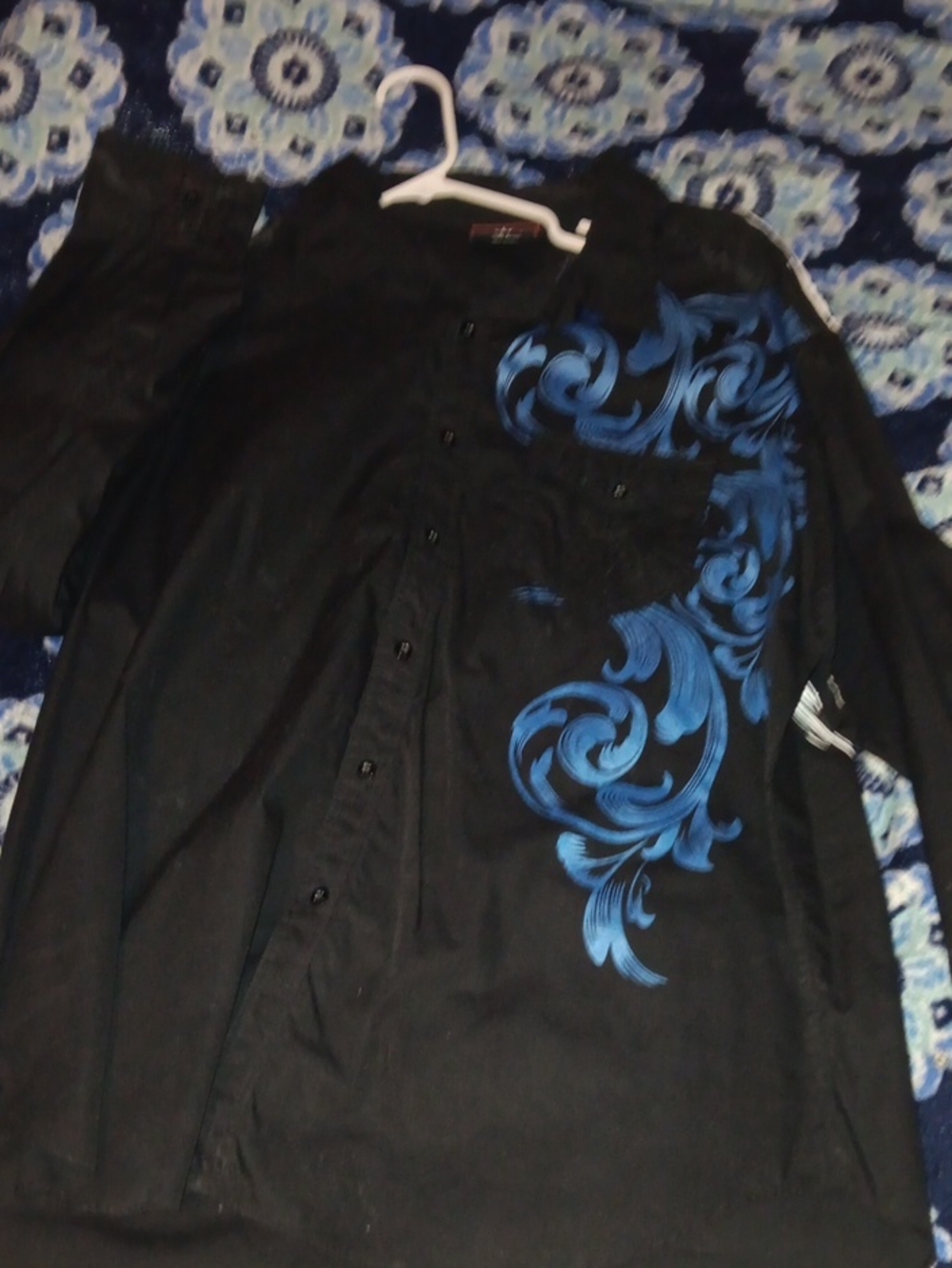 Red Ape 2XL Long-Sleeved Collared Front Pocket Blue Tribal Dual Wings Thrifted